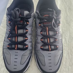 Skechers Gray and Black  Shoes Outdoor Sportswear Like New Wore 1 Time Mens S 9